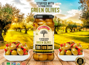 ZetenFarm-Green olives stuffed with cayenne pepper